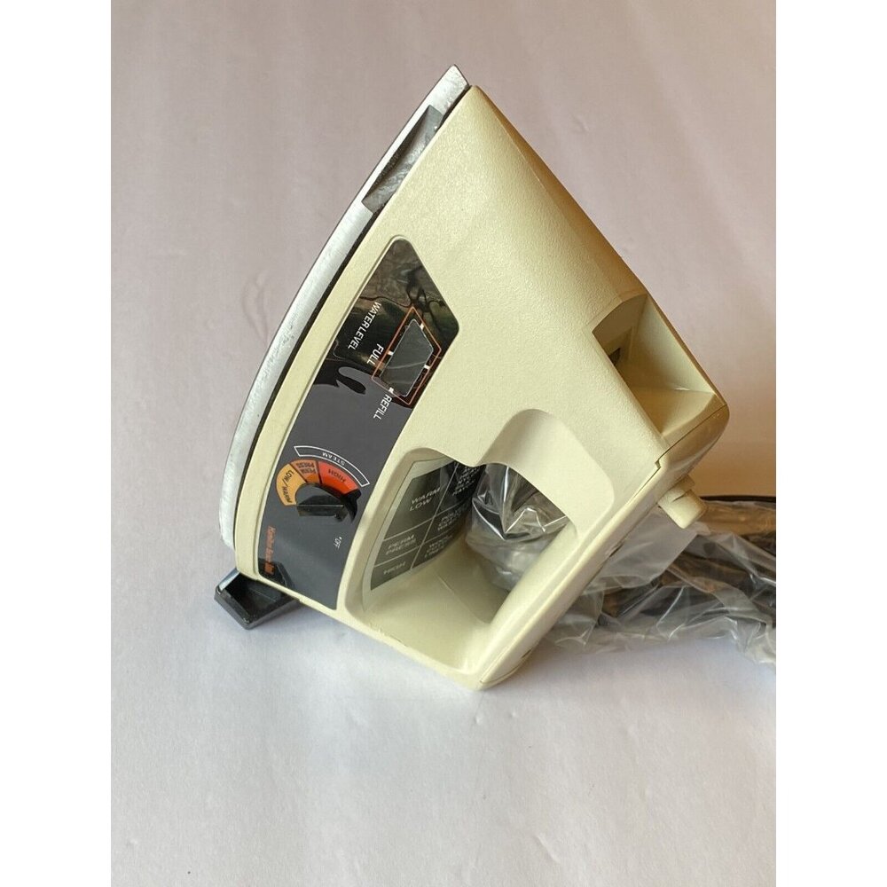 Hamilton Beach 749AL Speed-O-Light Iron Steam Dry Almond New Old Stock